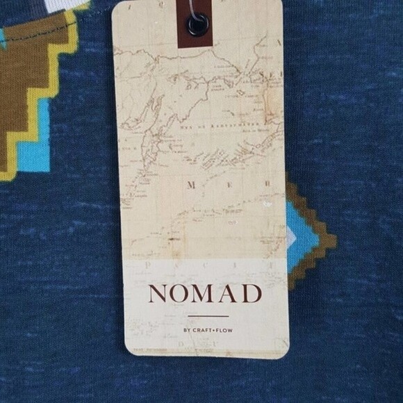 Nomad Shirt Mens Large Blue Crewneck Printed All Over Short Sleeve Casual - Picture 5 of 6